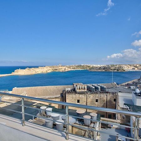 Valletta Luxury 4-Bedroom Duplex With Stunning Sea Views Private Terrace And Jacuzzi Eksteriør bilde