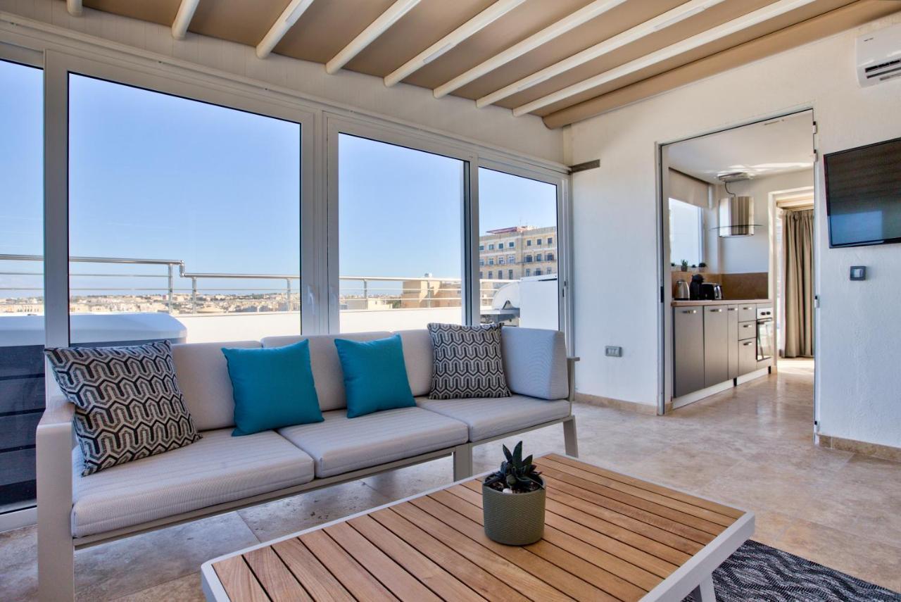 Valletta Luxury 4-Bedroom Duplex With Stunning Sea Views Private Terrace And Jacuzzi Eksteriør bilde