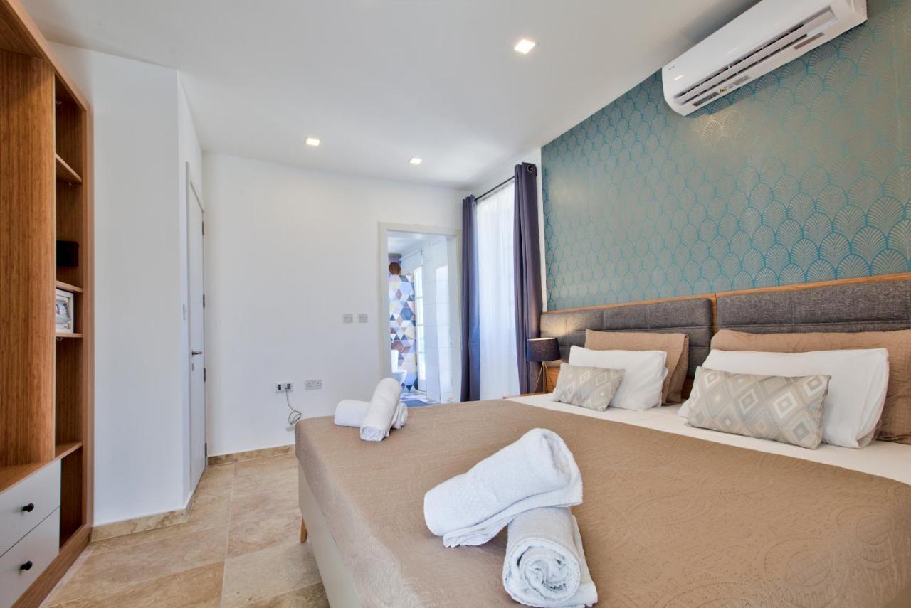 Valletta Luxury 4-Bedroom Duplex With Stunning Sea Views Private Terrace And Jacuzzi Eksteriør bilde